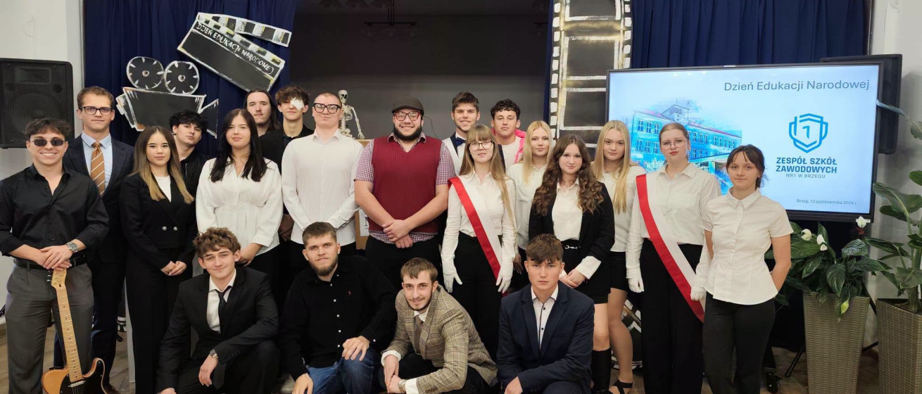 SŁOWIAŃSKA ŚWIĘTUJE DZIEŃ EDUKACJI NARODOWEJ! 🎤✨