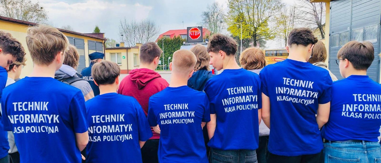 Przedsmak policyjnej służby dla klas informatycznych