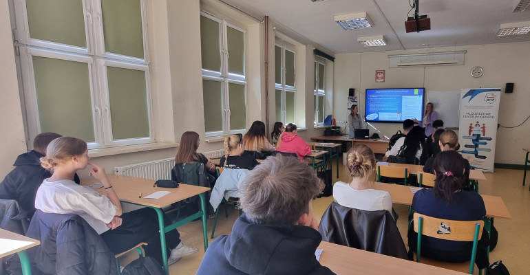 Klasa 3F podbija rynek pracy! 😊