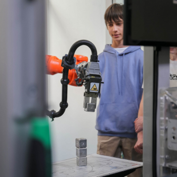 313215288_570804278378969_6646950191691009601_n