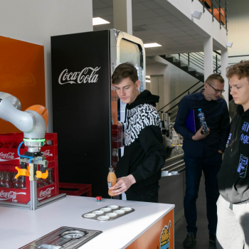 313033371_570826511710079_8585237133940840054_n