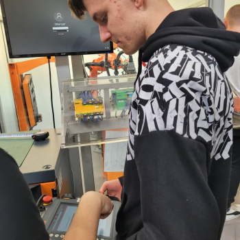 313049424_570232995102764_853262054464124645_n