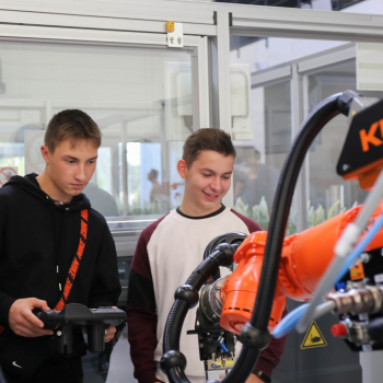 313405675_570823985043665_2906969972696970956_n