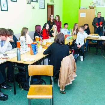 320075845_1085037945494607_7519434791556463325_n