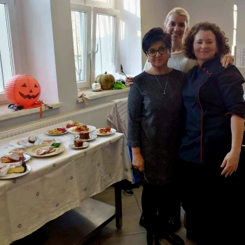 316949388_593845472741516_7053980915774196198_n