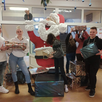 320236440_1209394399929029_5453799468401954535_n