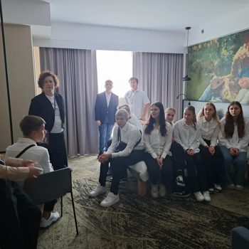 394587523_837193165073411_7327104411198599957_n