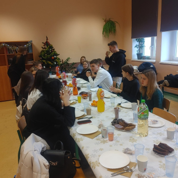 410852334_877146411078086_4867901242385332158_n