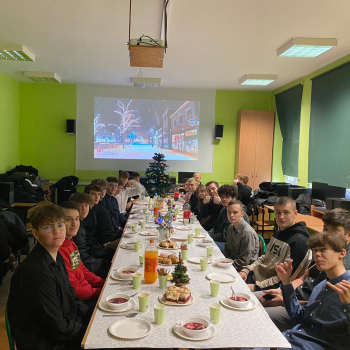 410856143_877145324411528_7358101749754839904_n