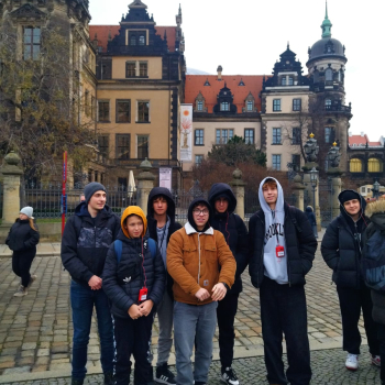 409208647_867934935332567_8437881720529809129_n