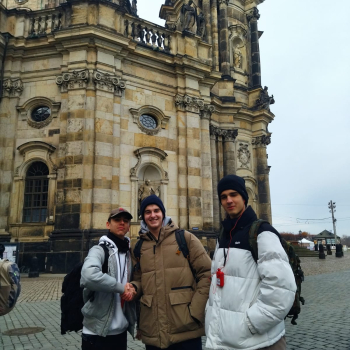 409207857_867934998665894_8867371378346386209_n