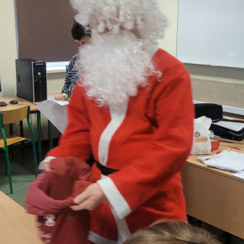 408132864_866177112175016_6896007342656731604_n