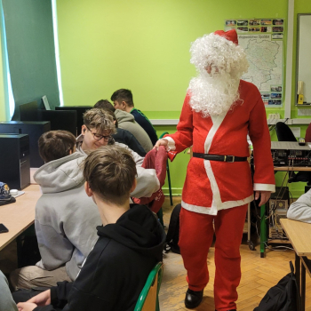 408088552_866176305508430_7014895691668642781_n