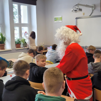 408149294_866173642175363_8420666171933786195_n