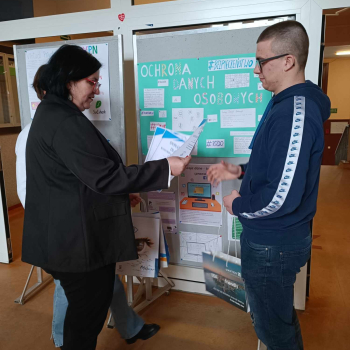 427735126_916338870492173_2453404877820848980_n