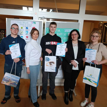 427715672_916338677158859_6170390191596431263_n