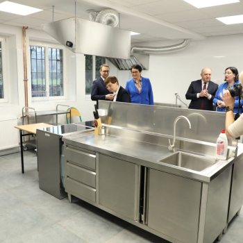 429570278_924415209684539_197640156725981879_n