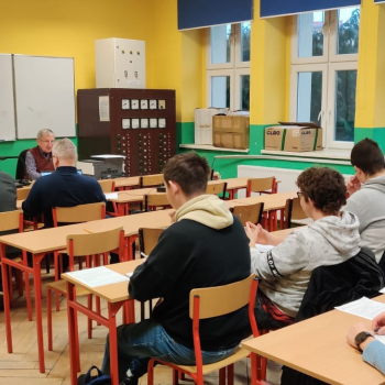 428602190_918395196953207_8480770404751887496_n