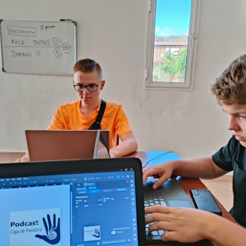 438196964_967455815380478_4477777091930934539_n