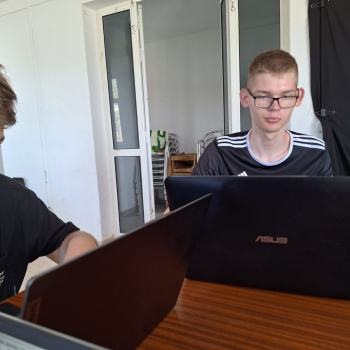 438229677_967407718718621_4985620437063927508_n