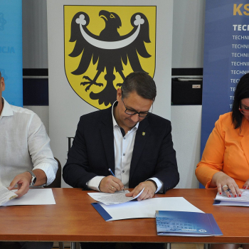 445360787_988350516624341_7695876096375695206_n