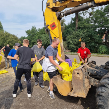 459621594_1066980418761350_1934470127023484442_n