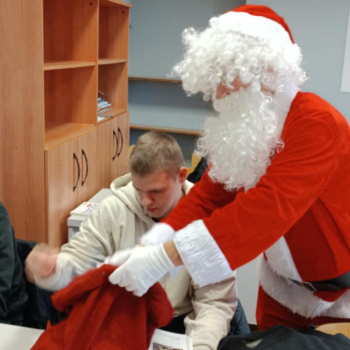 76620907-49d2-4943-a1b1-7429290daf68