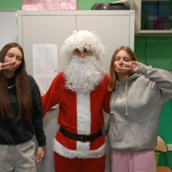 85b82bbb-e5e9-4c3b-a8f2-e50fd2c2df48