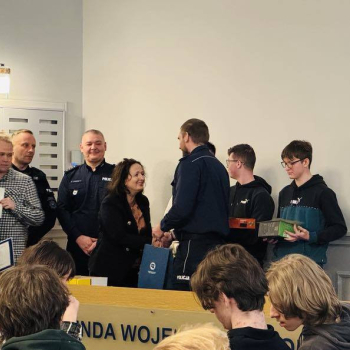 485866184_1216425867150137_482389516637142573_n