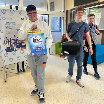 ab5027a2-f06b-4bfb-b9f8-081a1a7754e0