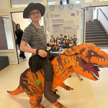 7db8e5bd-7aca-4e09-b659-9e68501e702f