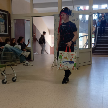 a36aff22-f433-45aa-9915-cc326462bee7