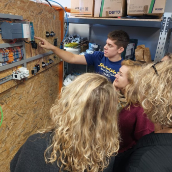 574565810_1602049194539557_8129756157219101492_n