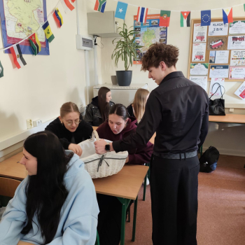 648276888_1528343889291665_8654366289005542192_n