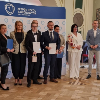 678401453_1571938068265580_1215647816610736639_n