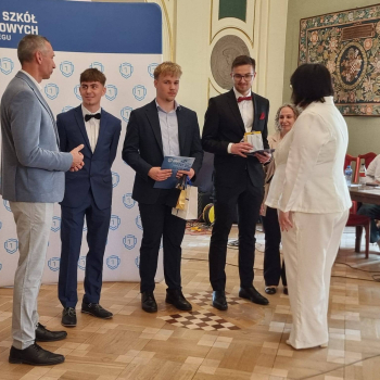 679463055_1571938388265548_2325839947099065207_n